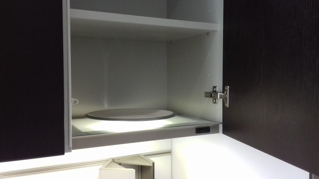 Schuller wall unit