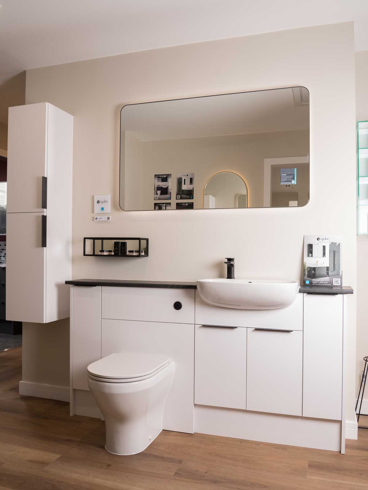 House of Harmony Showroom Display 11 Utopia Qube Glide in Matt White
