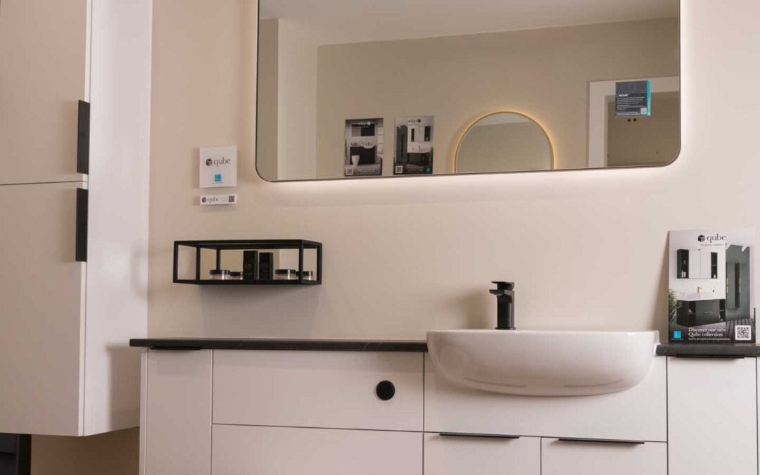 House of Harmony Showroom Display 11 Utopia Qube Glide in Matt White
