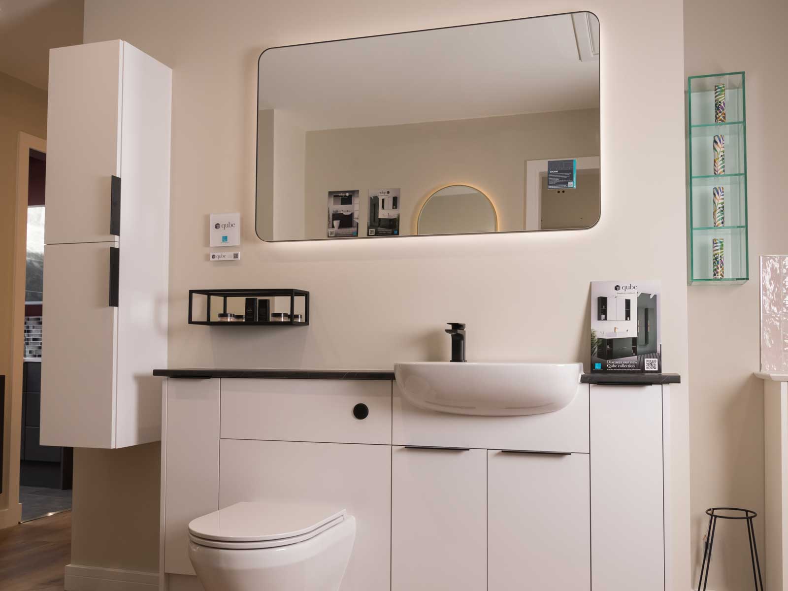 House of Harmony Showroom Display 11 Utopia Qube Glide in Matt White