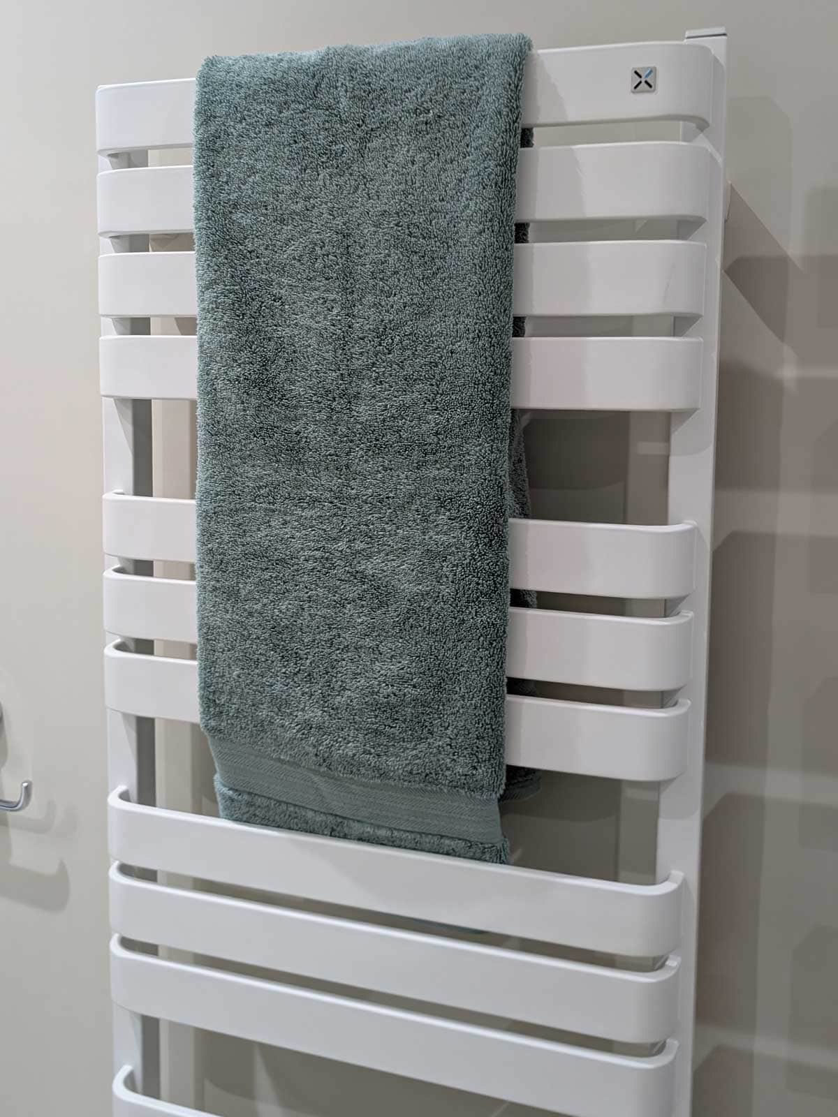 House of Harmony Showroom Display 17 Utopia Fitted Nadia in Sea Green