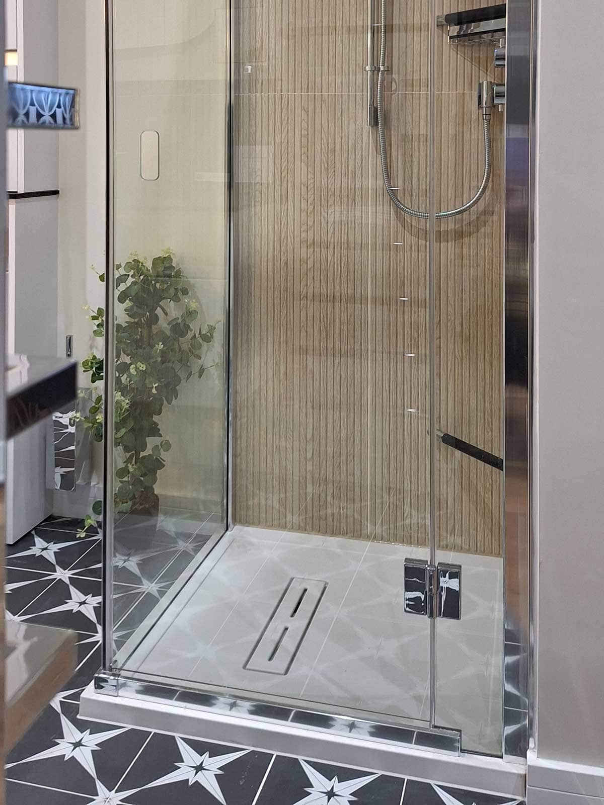 House of Harmony Showroom Display 19 Utopia Contemporary Fitted