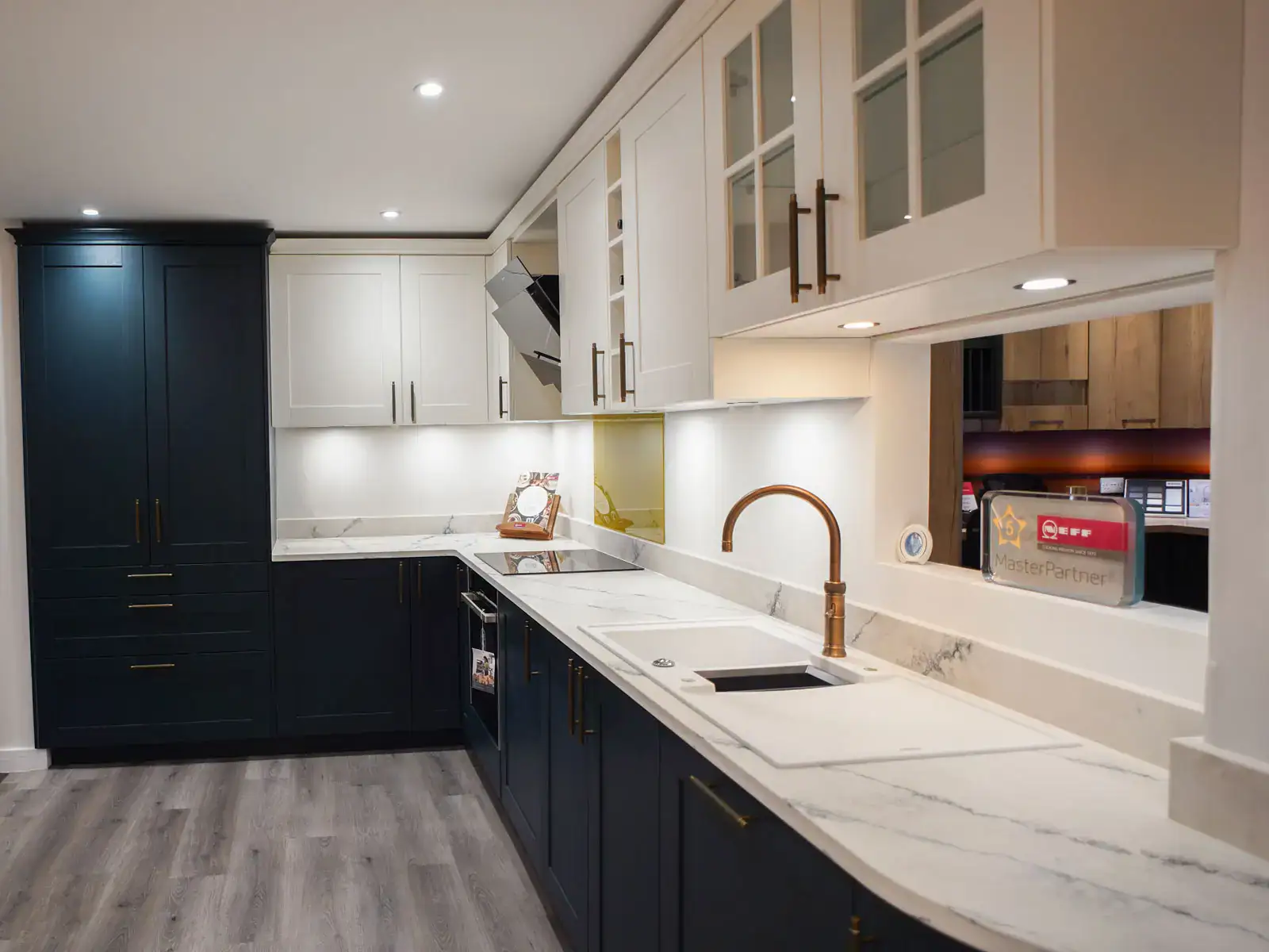 Ex-display kitchen sale Schuller Casa Silk Pore lacquer in deep blue and crystal white