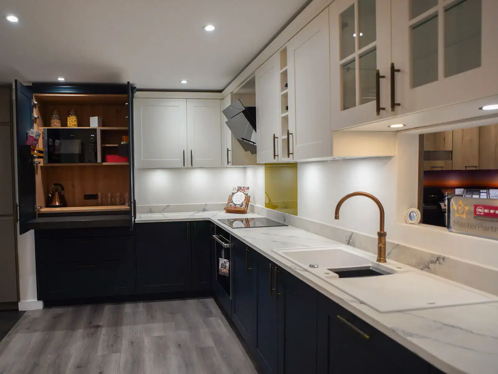 Ex-display kitchen sale Schuller Casa Silk Pore lacquer in deep blue and crystal white