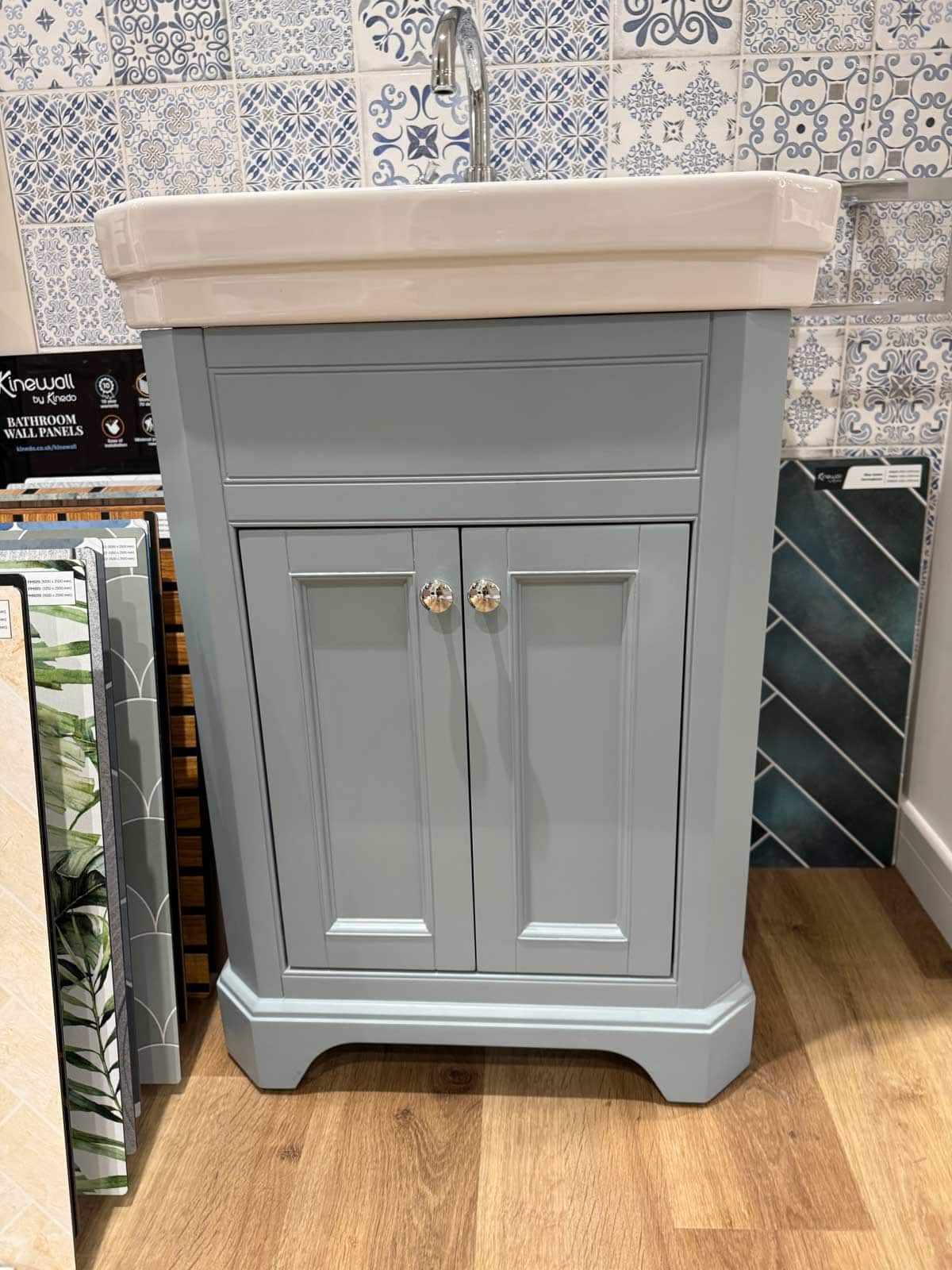 Bathroom Showroom 26 - Tavistock Vitoria in Mineral blue