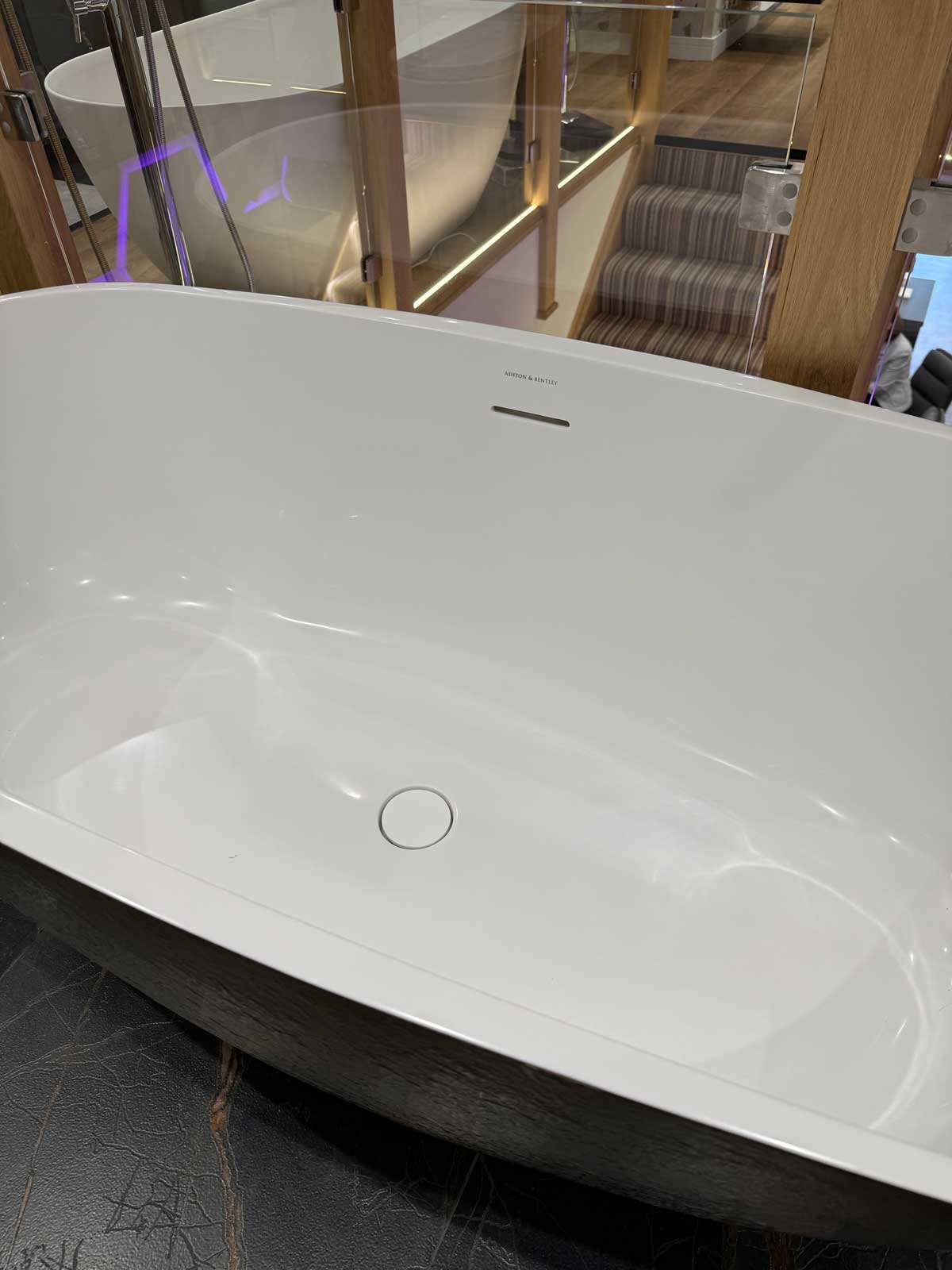 Ashton and Bentley Organic Bath white gloss and Moulton Bronze
