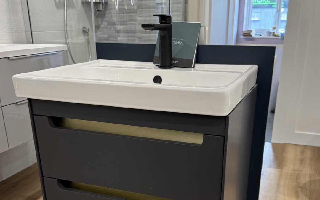 Display 31 - Tavistock Acumen in Matt Storm Grey