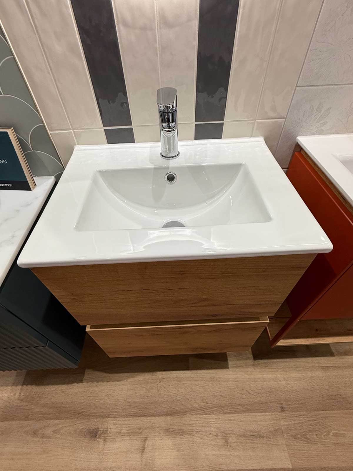 Display 45 - Salgar Fussion line Cloakroom unit in African Oak basin