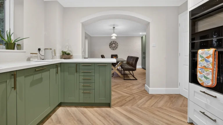 Schuller Shaker Design Kitchen in the Casa Range
