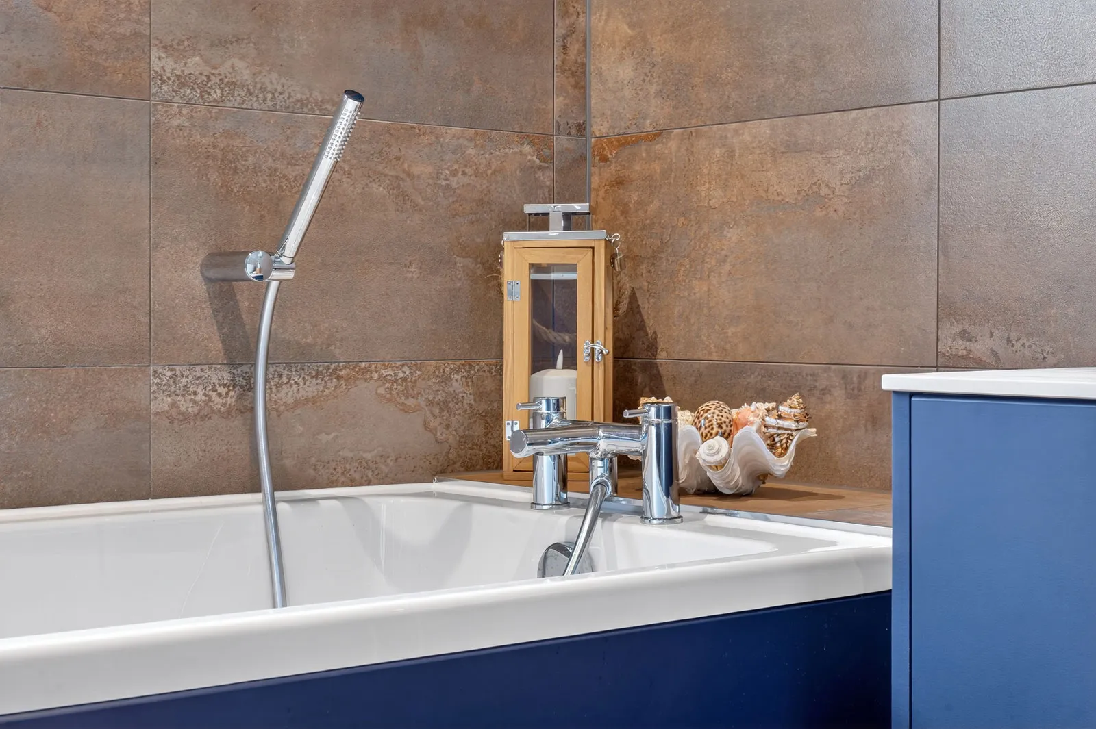 Stunning Utopia You Main Bathroom designed and installed by House of Harmony