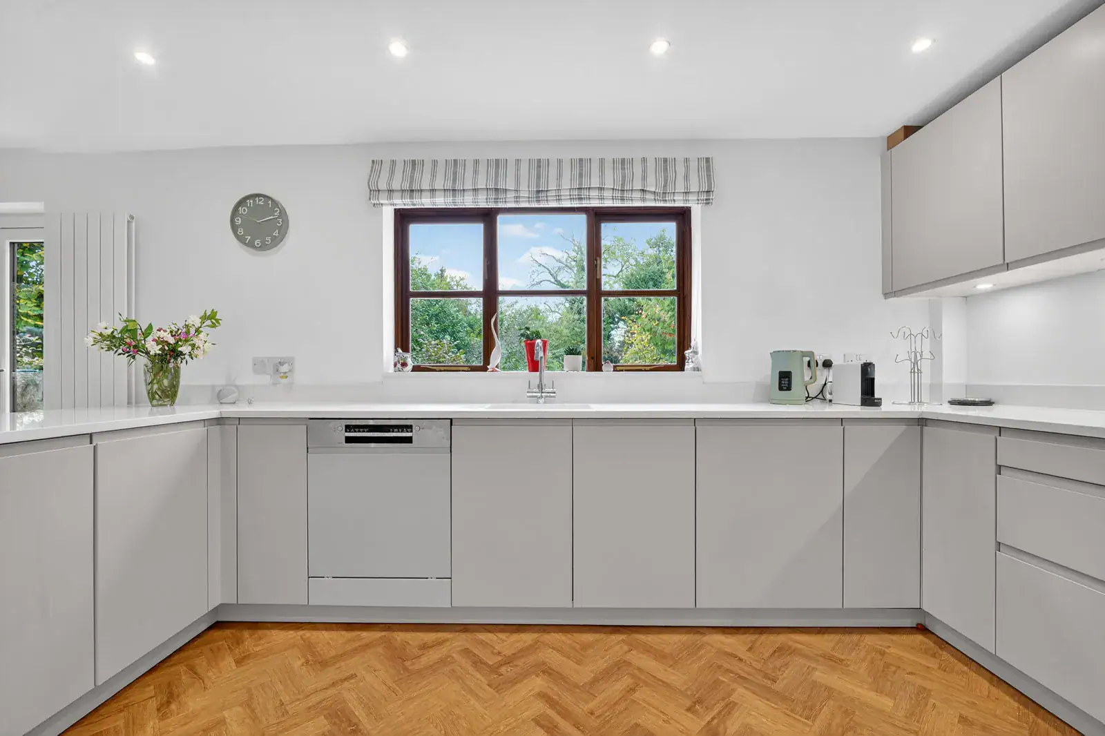 Contemporary Schuller kitchen Alea J-pull range