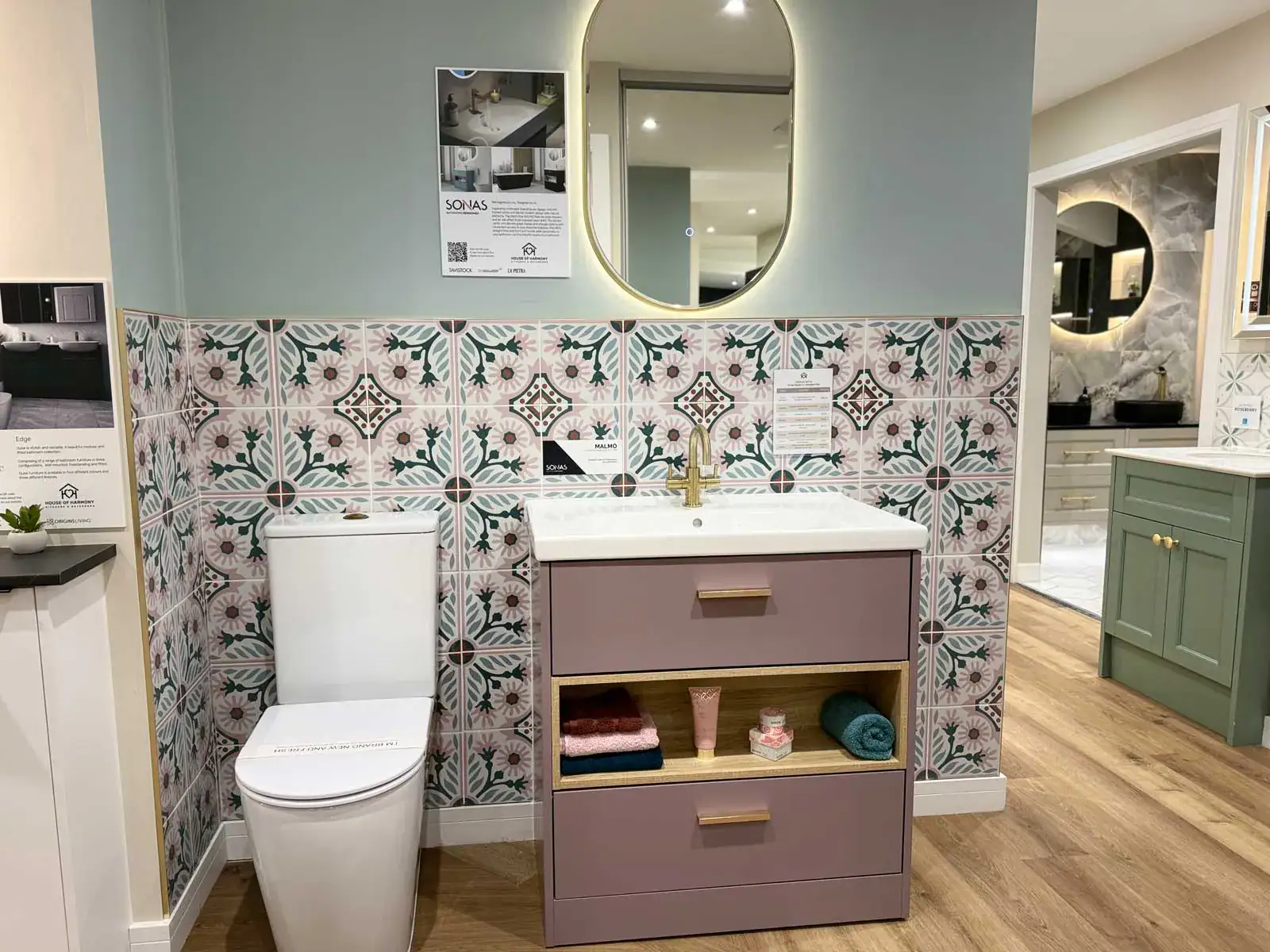 Bathroom Display 6 - Sonas Malmo in Cashmere Pink