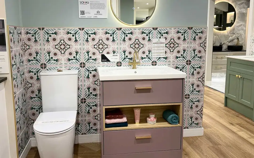 Bathroom Display 6 - Sonas Malmo in Cashmere Pink