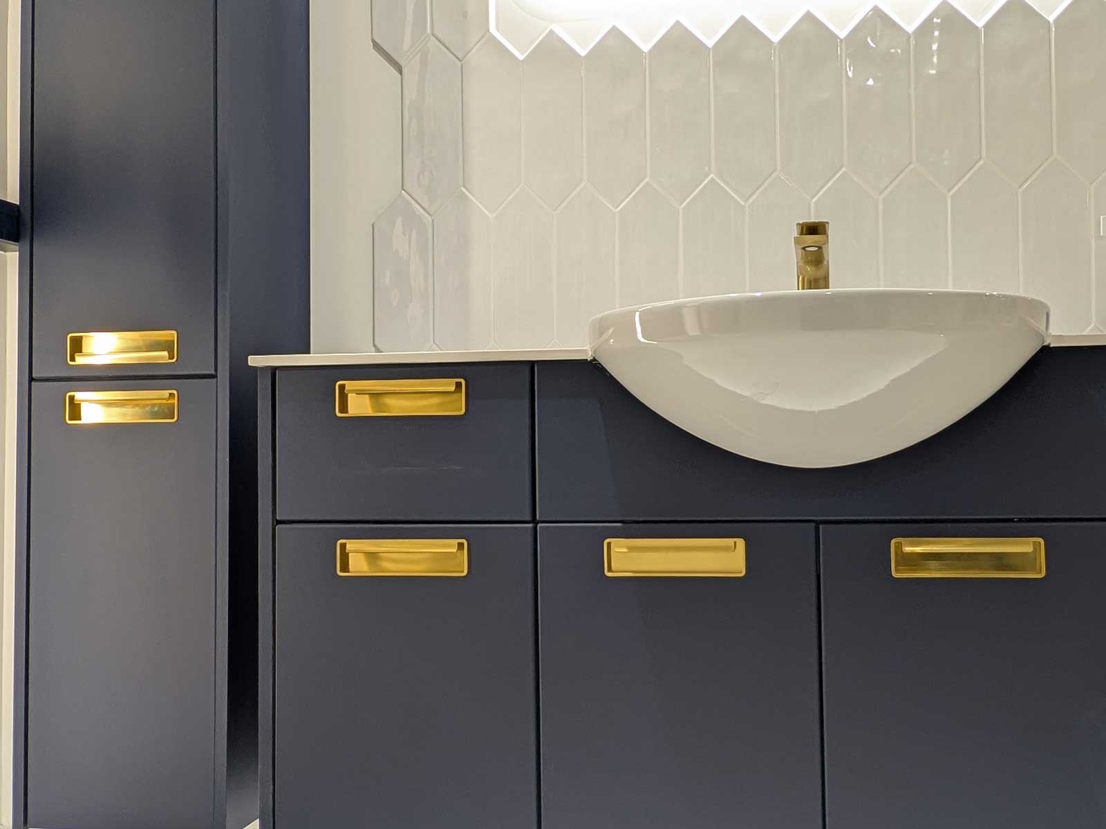 House of Harmony Showroom Display 13 Utopia Original Fitted Furniture Arabella in Azure Blue