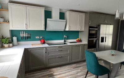 Schüller Alea in Terra grey matt lacquer with integrated handles