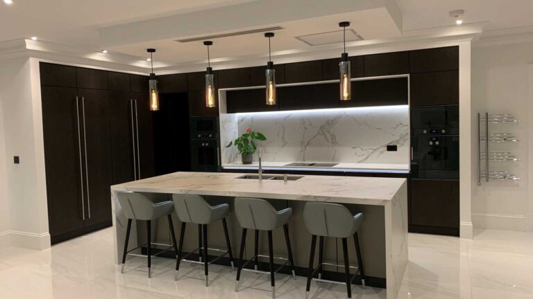 NX620 and NX902 Next125 Kitchen designed and supplied by House of Harmony